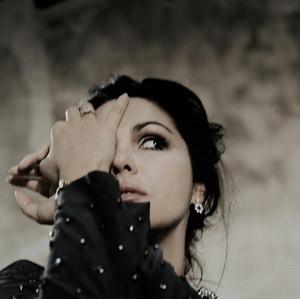 Anna Netrebko bleibt Deutsche Grammophon treu