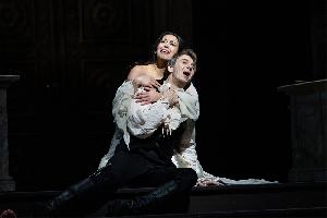 Charles Gounods ROMÉO ET JULIETTE  am 23. März live aus der Met im Kino 