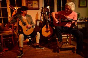 Wolfgang Netzer & Manuel Schubert – Sechs Saiten, zwei Generationen